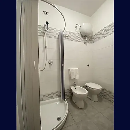 Bella לינה וארוחת בוקר 3*