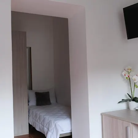 לינה וארוחת בוקר Bella פסקיצ'י