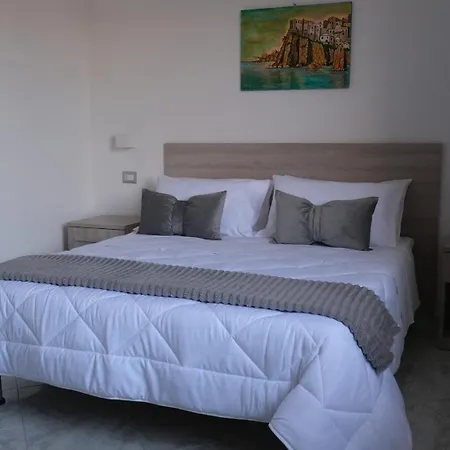 לינה וארוחת בוקר Bella